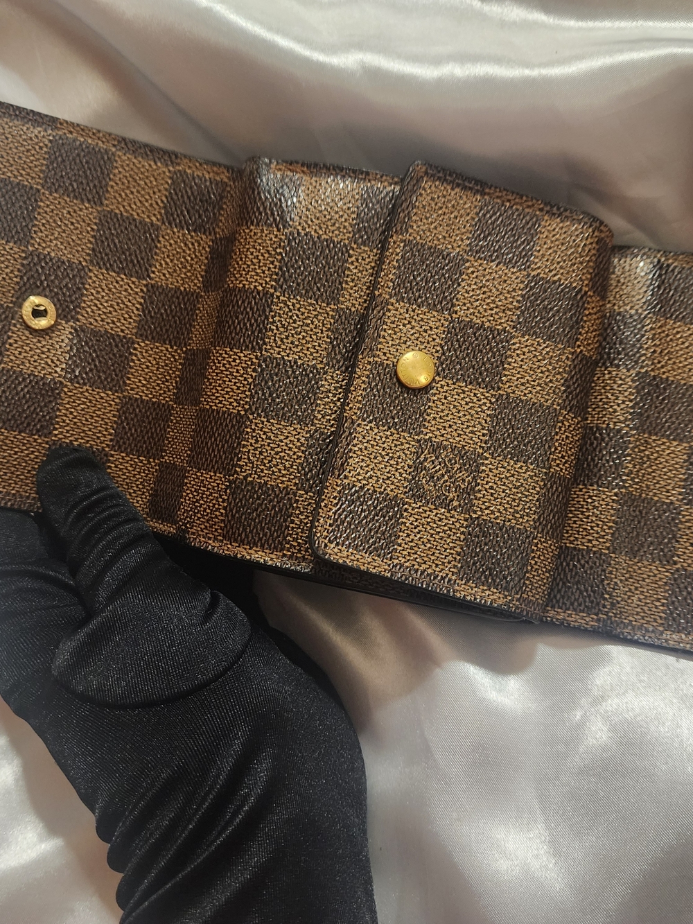 Louis Vuitton Damier Ebene Mens Trifold Snap Wallet - Picture 12 of 13